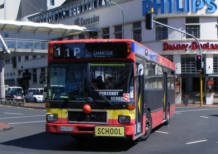 Red Bus MAN SL202 Coachwork International 124